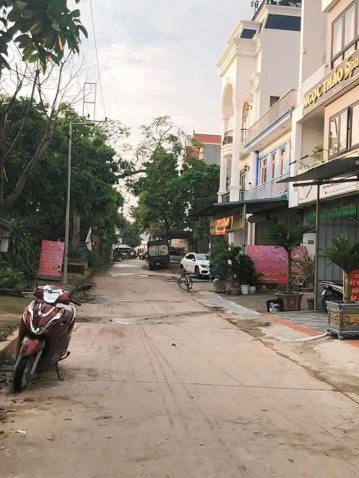 Đất nền thôn Đổng Viên, Gia Lâm 97m² - Sổ hồng chính chủ, giá tốt chờ bạn!