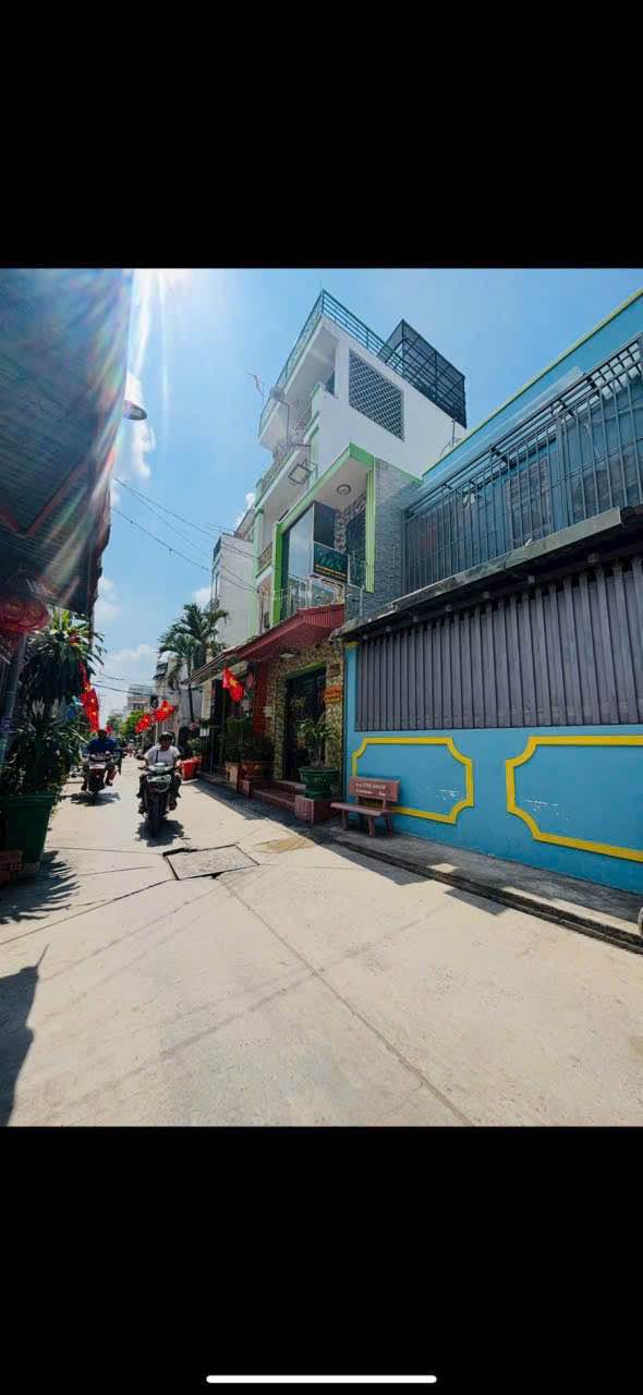 Nhà phố An Lạc, Bình Tân 51.8m² giá 4.5 tỷ - Hẻm xe hơi tiện lợi!