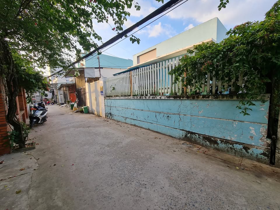 Đất nền 283m² hẻm 11 Nguyễn Văn Linh, Cần Thơ - Đang cho thuê 10 triệu/tháng!