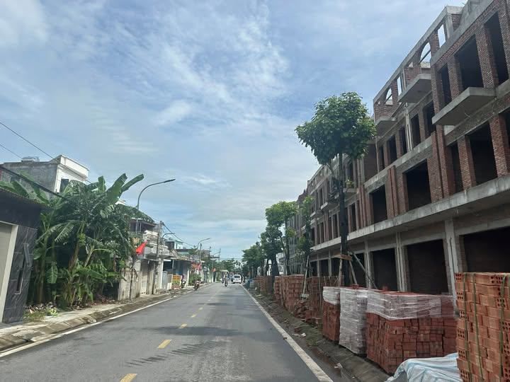 Đất mặt đường Văn Phong, An Hải 101.7m² giá 4.3 tỷ - Sổ đỏ chính chủ!