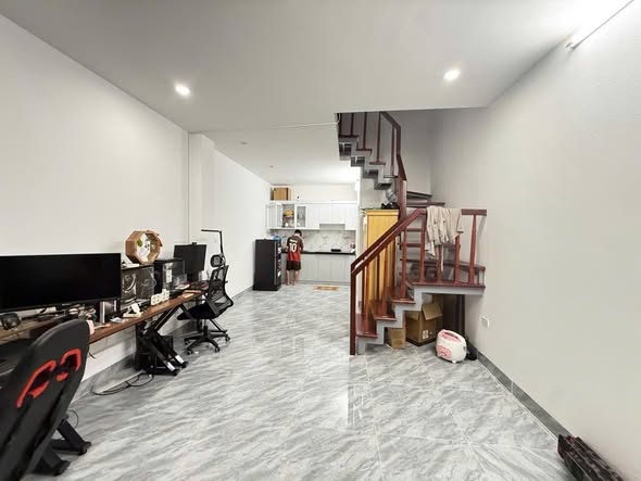 Nhà phố Dương Văn Bé, 32m² chỉ 1 tỷ - Sẵn sàng vào ở!