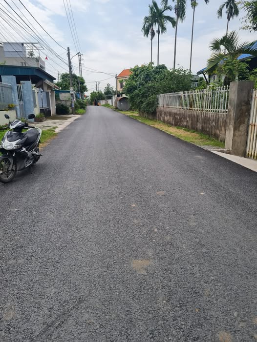 Đất nền Yên Thanh Uông Bí 100m² giá 850 triệu - Gần trục chính chỉ 70m!