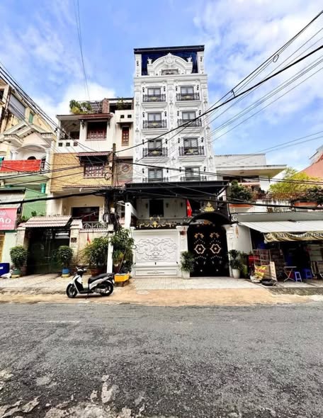 Căn hộ dịch vụ 2 mặt tiền Gò Vấp 119m² giá 169 triệu - Dòng tiền ổn định!