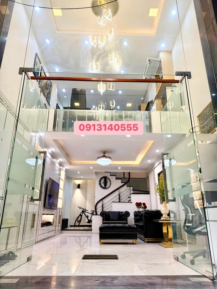 Nhà 6 tầng Bạch Mai, Hai Bà Trưng 42m² - Nhà đẹp, giá thỏa thuận!