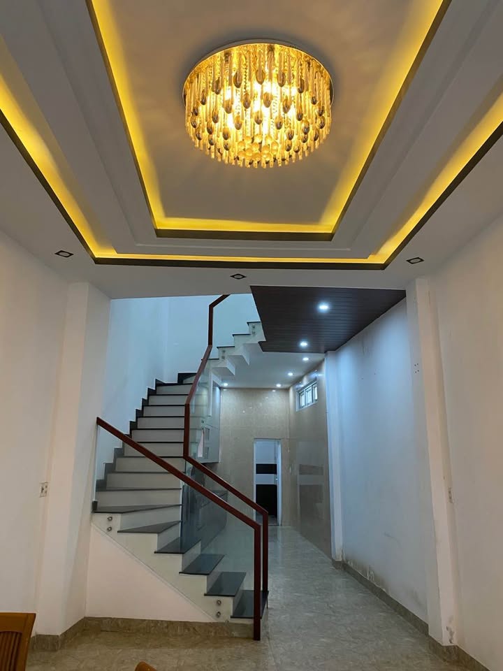 Nhà 3 tầng đường Huỳnh Ngọc Huệ, quận Thanh Khê, Đà Nẵng 64m² - Khu vực sầm uất kinh doanh!