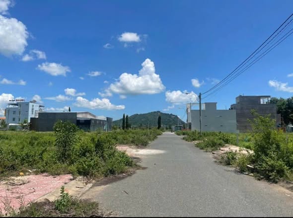 Đất nền đôi giá rẻ tại đường D3, Châu Phú A, 209m² - Cơ hội đầu tư hấp dẫn!