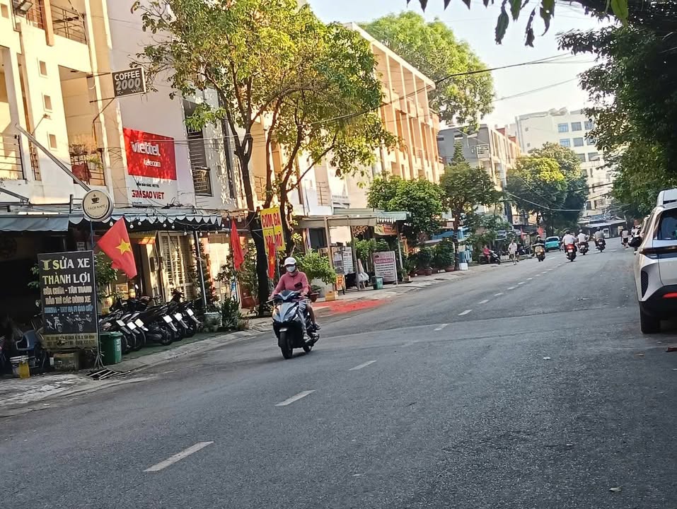 Mặt tiền đường Nguyễn Sỹ Sách, phường 15, quận Tân Bình, giá 9.5 tỷ - Cơ hội đầu tư lý tưởng!