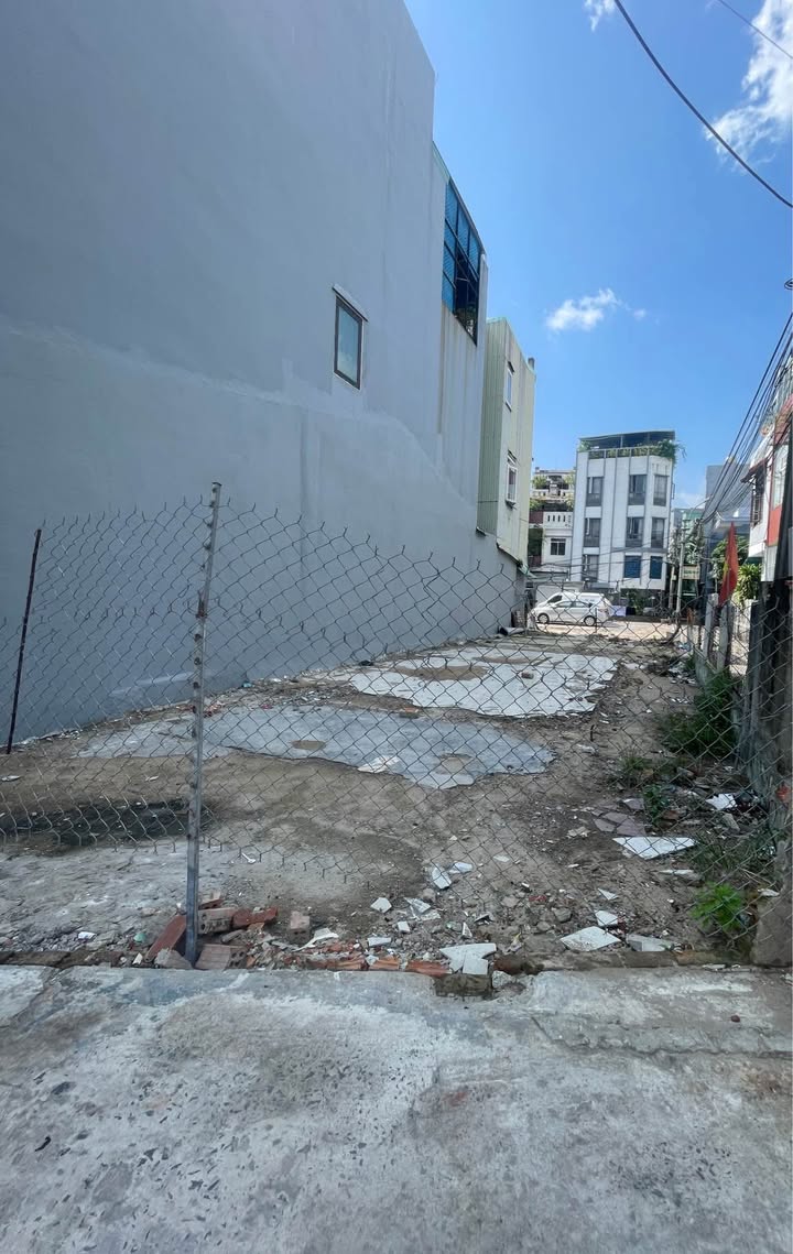 Đất nền lô góc Nguyễn Công Trứ, Sơn Trà 70m² giá 6.8 tỷ - Vị trí đắc địa, cơ hội đầu tư lớn!