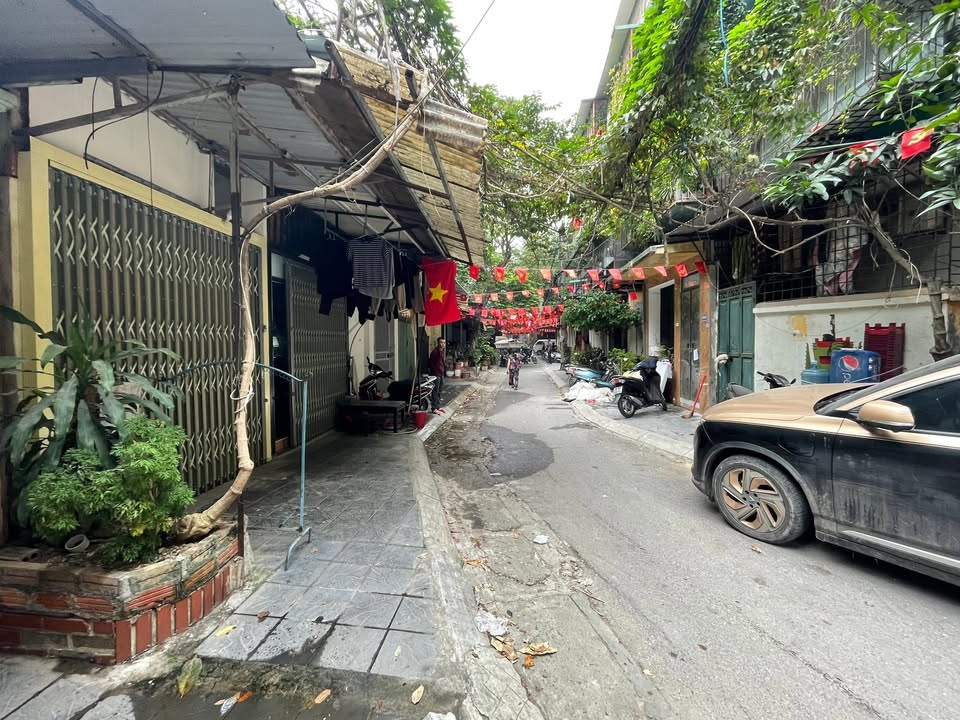 Căn hộ B5 Nghĩa Tân 40m² - Cho thuê giá tốt, đầy đủ tiện nghi!