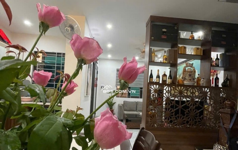 Bán Nhà Đống Đa 48m² - 4 Tầng - Giá 11.9 Tỷ - Nhà Lô Góc Rộng Rãi