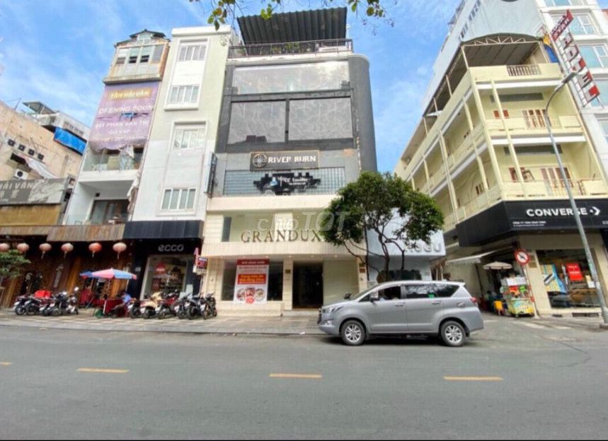 Mặt tiền Bến Nghé gần phố đi bộ Nguyễn Huệ 500m² - Kinh doanh đắc địa!