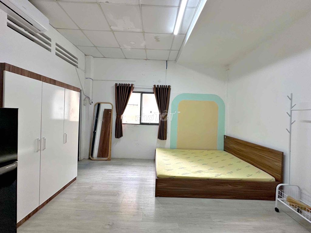 Cho thuê studio Hoàng Hoa Thám 35m² giá 4.9 triệu - Dọn vào ở ngay!