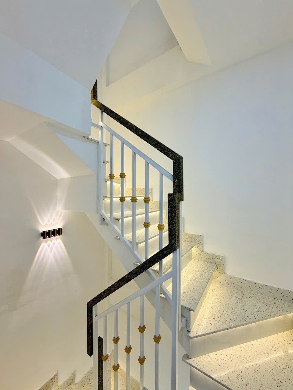 Nhà Phố Chánh Mỹ, Thủ Dầu Một 120m² giá 3 tỷ - Dọn vào ở ngay!