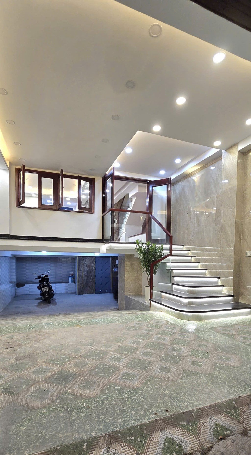 Nhà mặt tiền Nguyễn Đình Chiểu Quận 3 60m² giá 36 tỷ - Kinh doanh đỉnh cao!