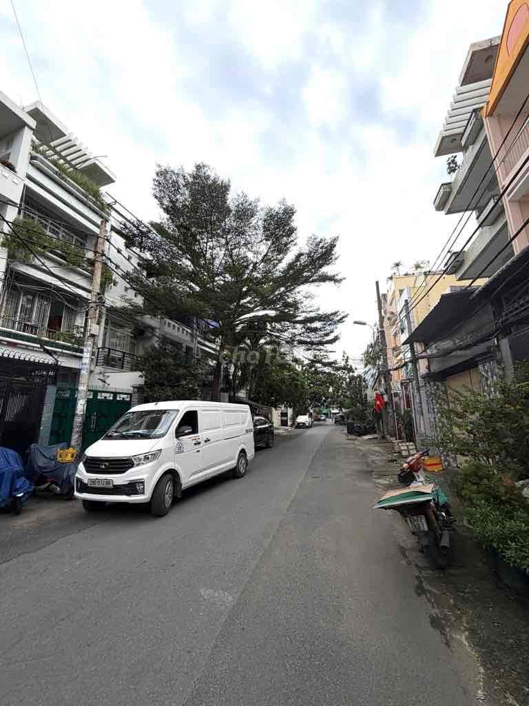 Nhà 4 Tầng Hẻm Ô Tô Tránh Nguyễn Xí 64m² giá 11.65 tỷ - Kinh doanh đa ngành!