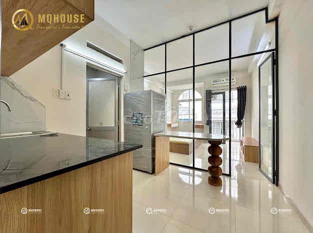 Căn hộ 1 phòng ngủ ban công view sân bay tại Tân Bình 40m² - Giá chỉ 6 triệu!