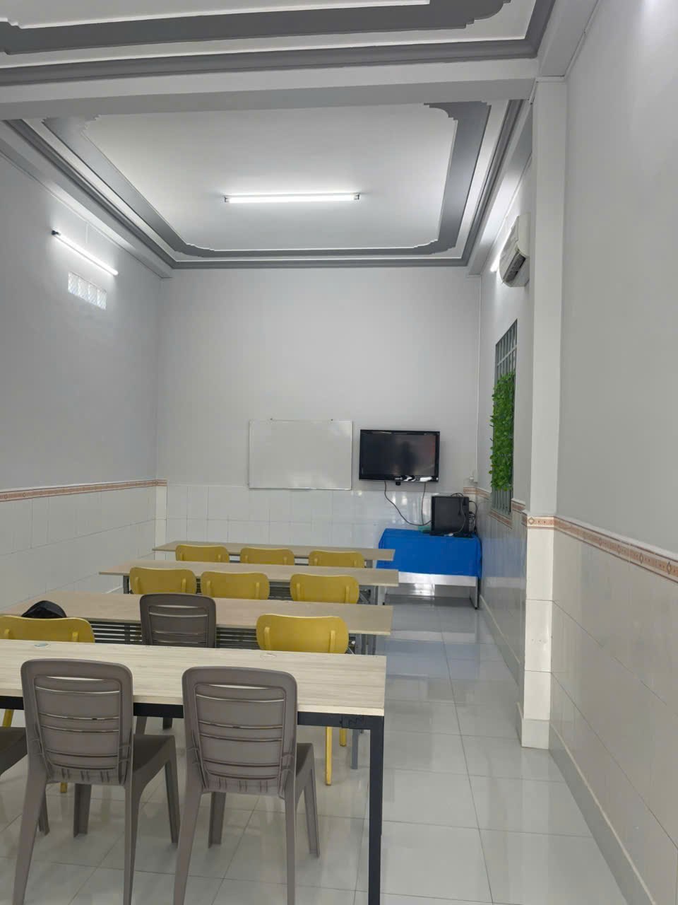 Nhà mặt tiền đường 30/4, Quận Ninh Kiều, 222m² giá 40 triệu - Kinh doanh thuận lợi!