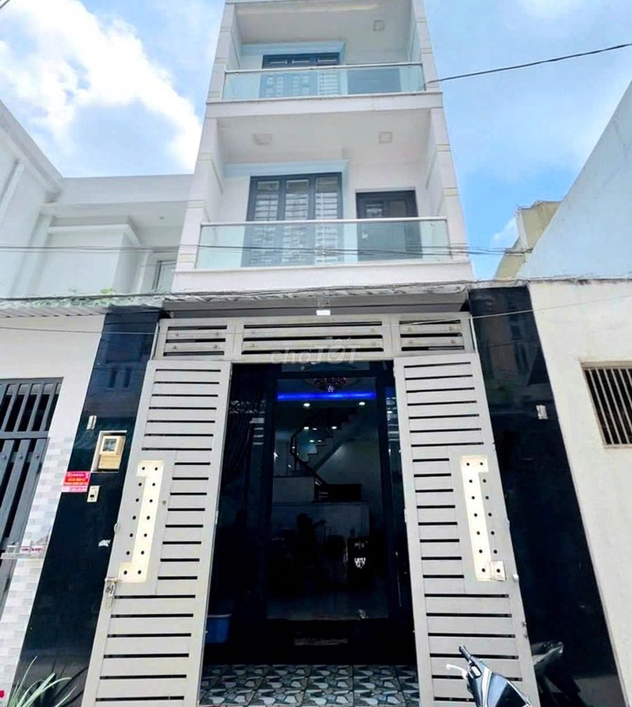 Nhà cho thuê 127/6A Hoàng Hoa Thám, Q.Tân Bình, 44m² - Phù hợp làm shop, spa!