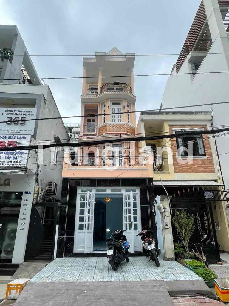 Bán nhà mặt tiền kinh doanh đường Phan Huy Thực, Quận 7 - Giá 16.8 tỷ, Sổ hồng riêng!