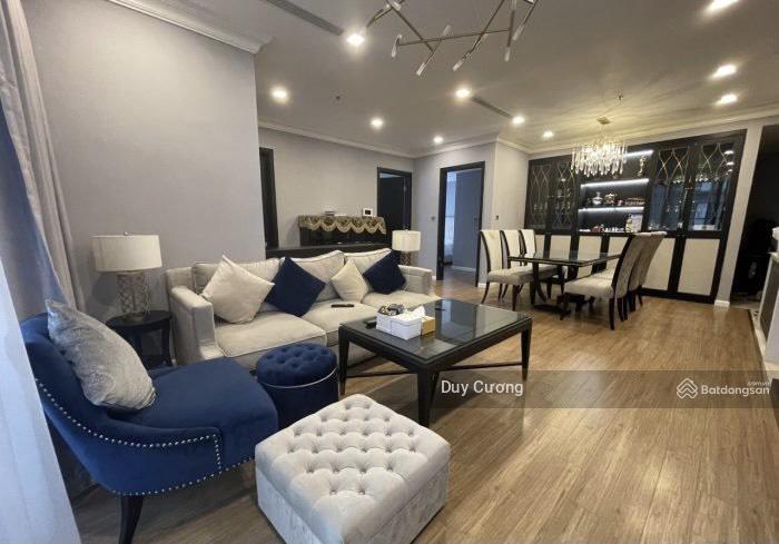 Căn hộ 3 phòng ngủ tòa M2 Vinhomes Metropolis Liễu Giai 120m² - Đầy đủ nội thất, chỉ 35 triệu/tháng!