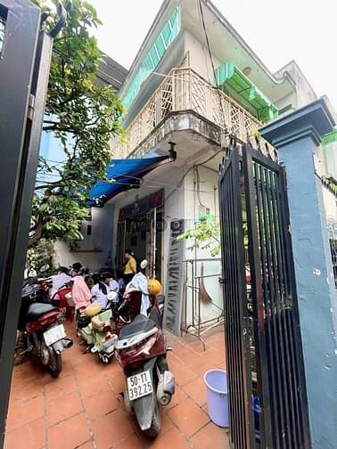 Nhà Chính Chủ Hóc Môn 125m² giá 5.8 tỷ - Mặt tiền xe hơi thông thoáng!