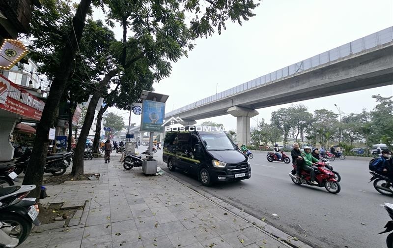Nhà mặt phố Nguyễn Trãi 112m² giá 13.5 tỷ - Vị trí đắc địa cho kinh doanh