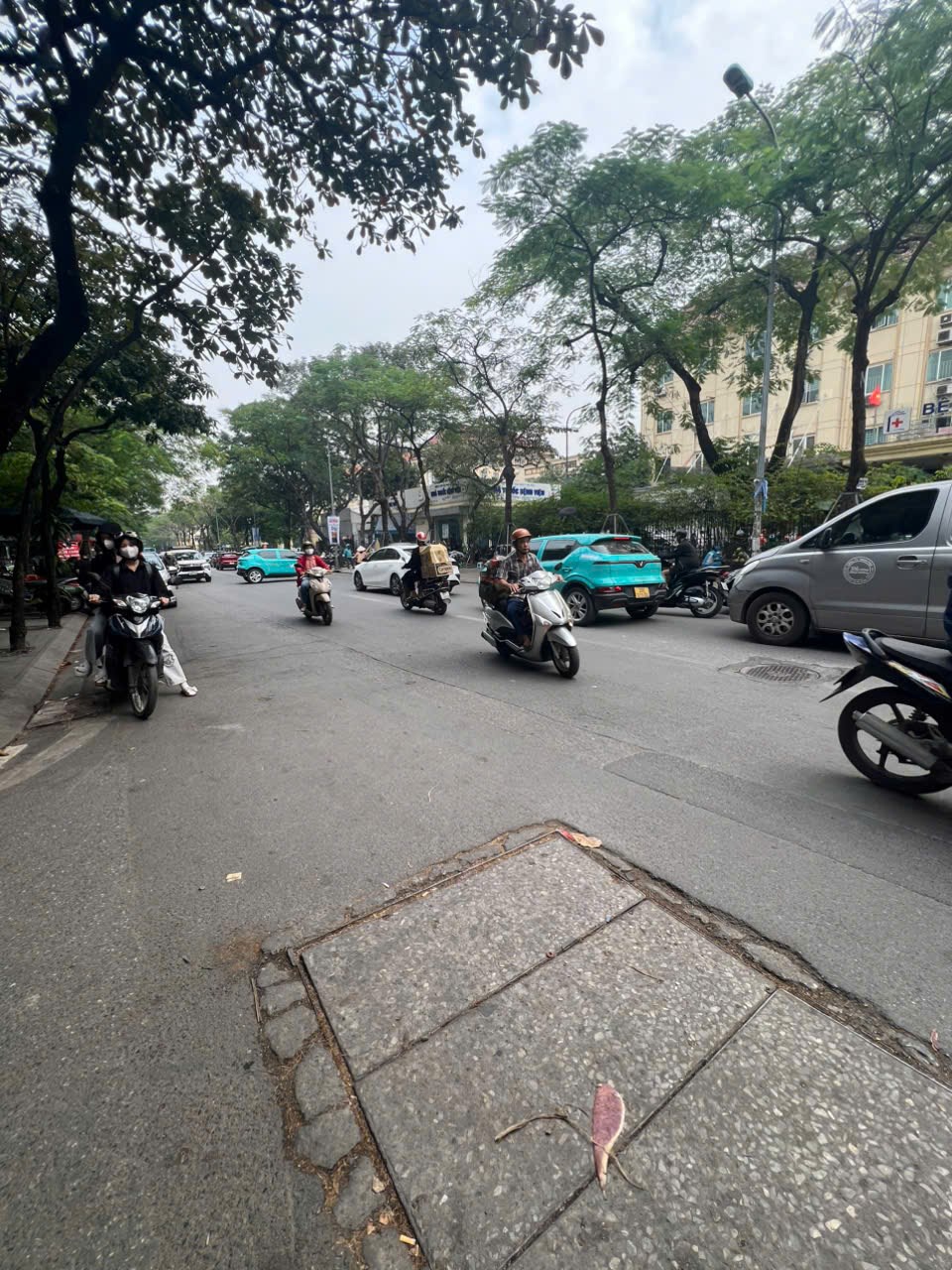 Nhà phố Tôn Thất Tùng, Đống Đa - 41m², 6 tầng - Full nội thất cao cấp, thang máy