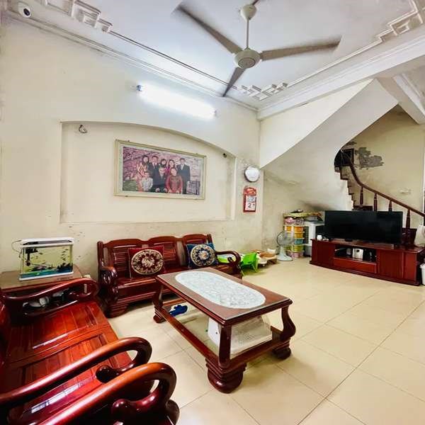 Nhà riêng Phường Cổ Nhuế 2 50m² giá 11 tỷ - Thiết kế chắc chắn, ô tô vào tận nhà!