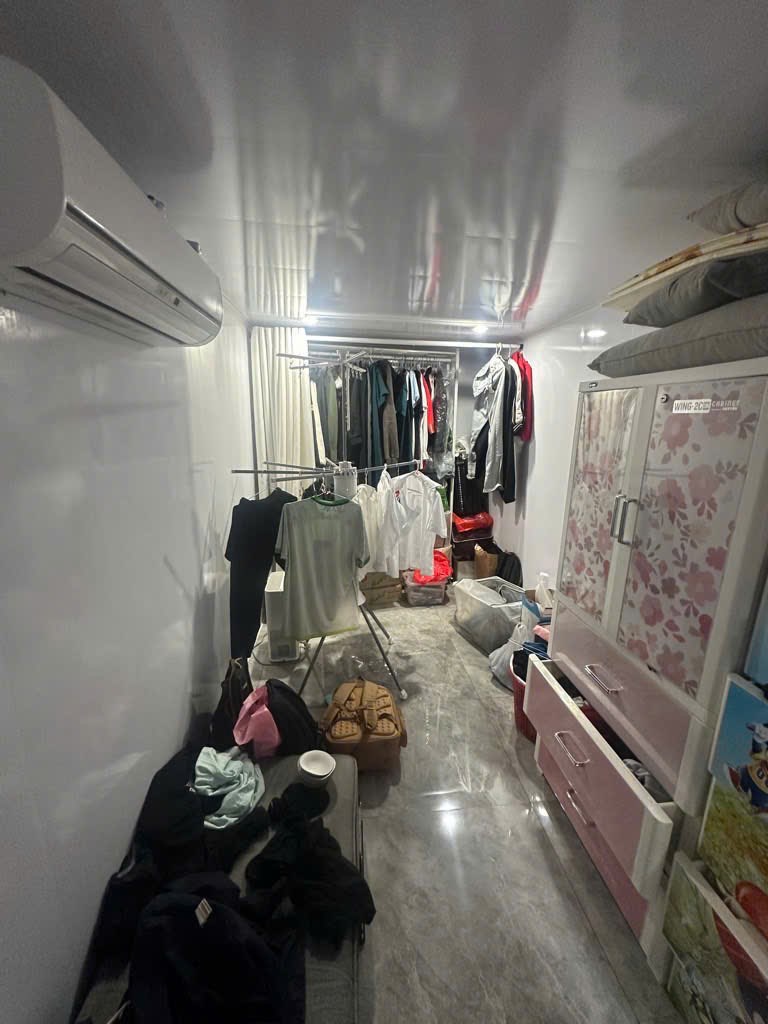 Nhà phố Ngọc Thụy 52m² giá nhỉnh 7 tỷ - Tặng nhà C4 đầy đủ nội thất