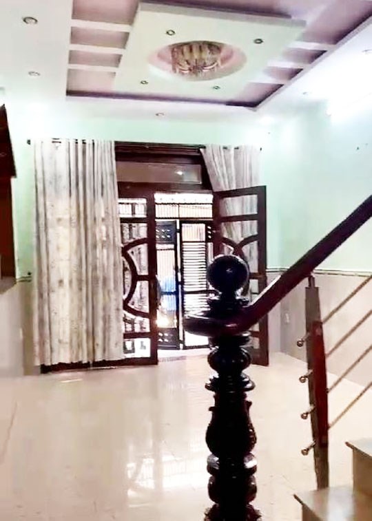 Nhà 4 tầng hẻm xe hơi Lạc Long Quân 51m² giá 9 tỷ - Tiện nghi đầy đủ, vào ở ngay!