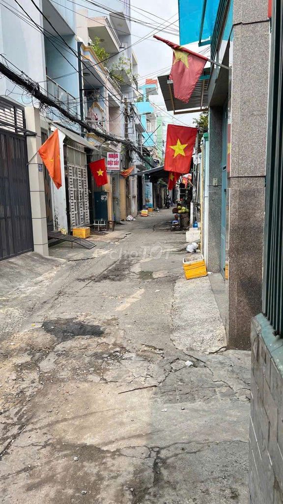 Nhà phố Dương Bá Trạc, Quận 8, 40.3m² giá 6.8 tỷ - Xe hơi vào tận nơi!