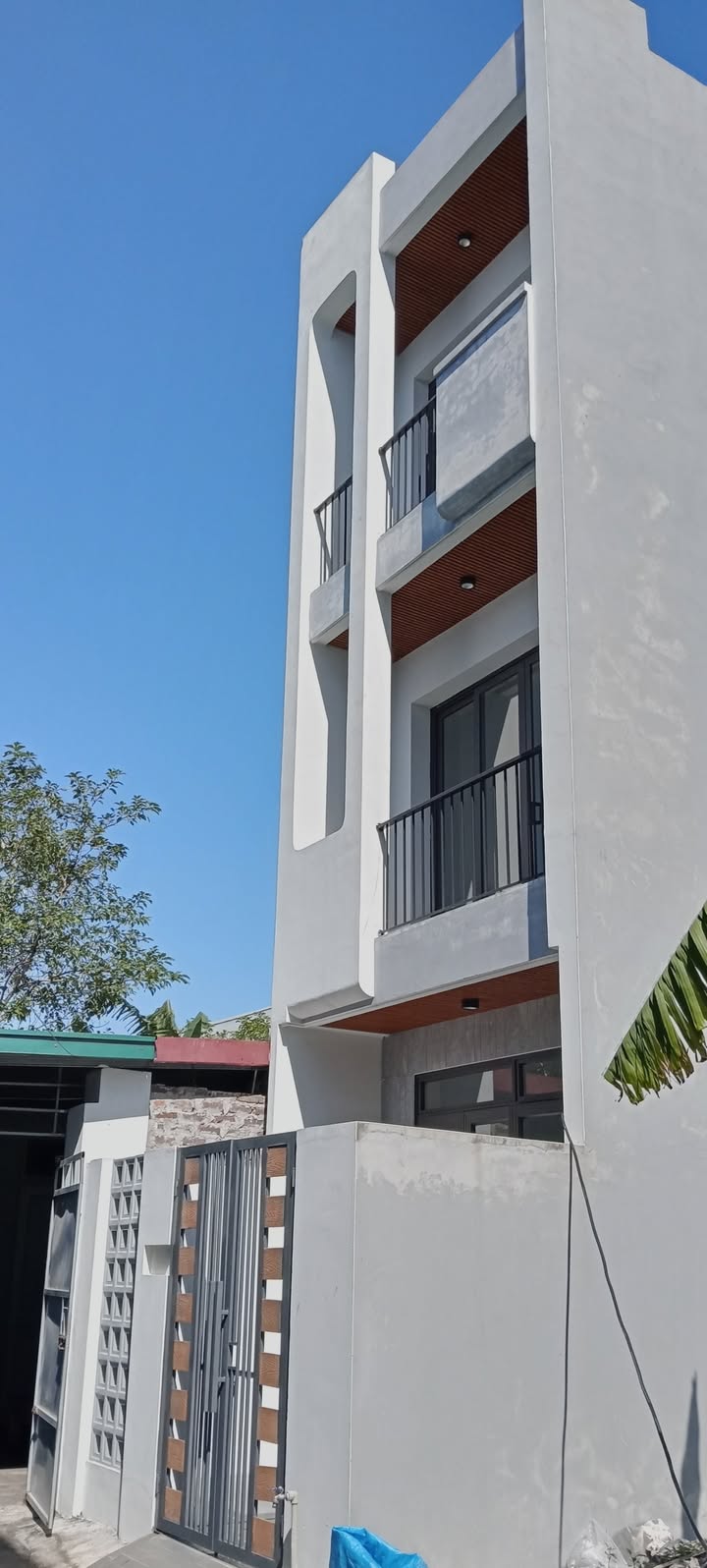 Nhà 3 tầng Bắc Hồng, Đông Anh 50m² - Vị trí đẹp, gần chợ và trường học!