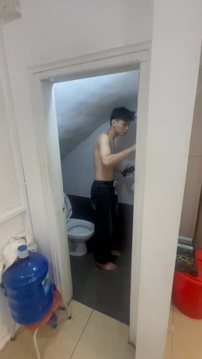 Phòng cho thuê tầng 1 tại ngõ 175 Chiến Thắng, 2.8 triệu - Không chung chủ, giờ giấc tự do!