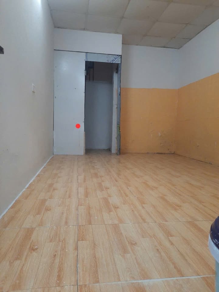 Nhà cho thuê tại Lĩnh Nam - 20m² giá 3.5 triệu, tiện nghi đầy đủ!