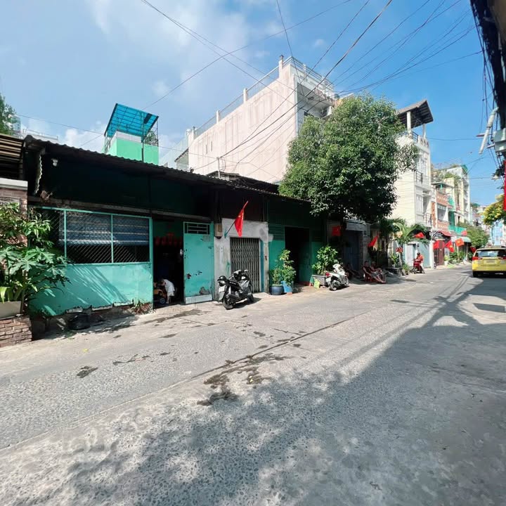 Đất nền hẻm 8m Lạc Long Quân Q11 - Diện tích 108m², giá 14.58 tỷ - Cơ hội đầu tư tuyệt vời!