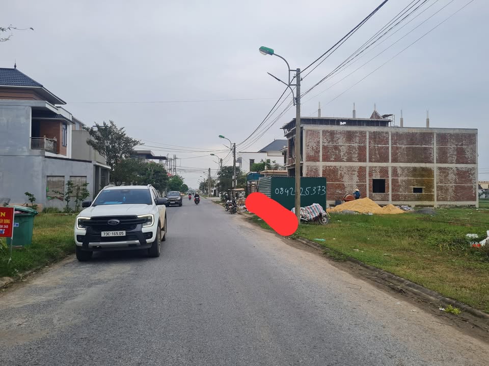 Đất nền Quảng Phong 154m² giá 2.2 tỷ - Vị trí đắc địa, thuận tiện kinh doanh!
