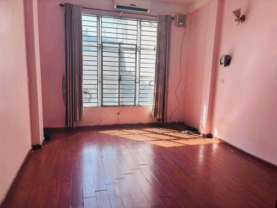 Nhà cho thuê tại Bạch Đằng, Hoàn Kiếm 36m² giá 11 triệu - Phù hợp làm CHDV, Homestay!