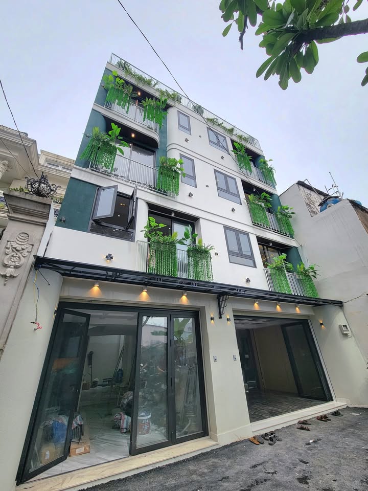 Nhà 5 tầng Phạm Văn Chiêu, Gò Vấp 50m² giá 7 tỷ - Full nội thất, xe hơi trong nhà!