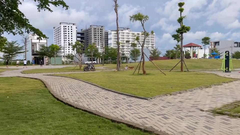Đất công viên trung tâm Phú Mỹ An 100m² giá 5.4 tỷ - Cơ hội đầu tư hấp dẫn!