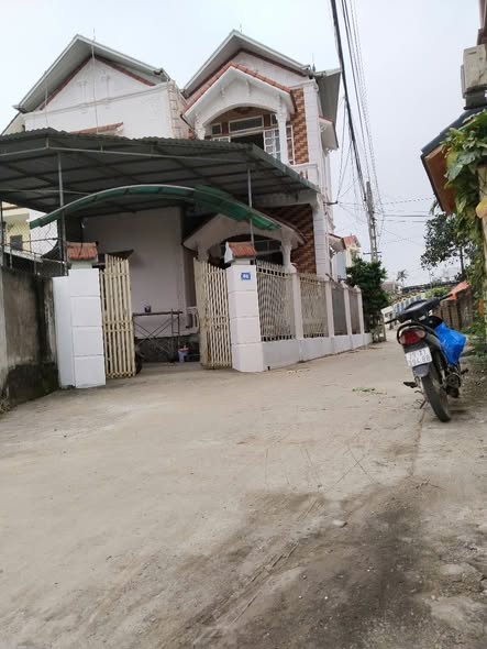 Nhà 2 tầng Quảng Bị 146m² giá 2.55 tỷ - Sẵn sàng vào ở!