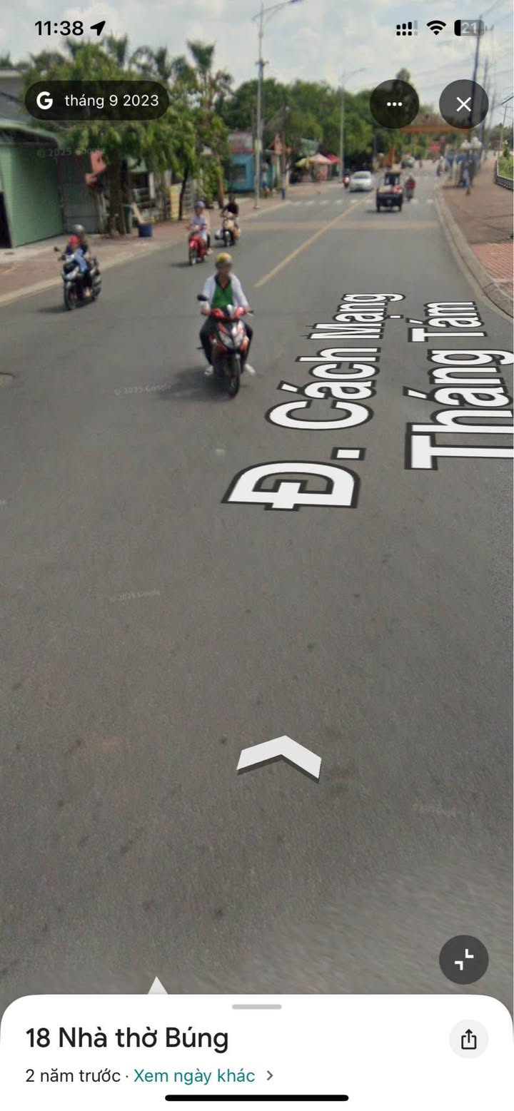 Nhà phố mặt tiền Cách Mạng Tháng 8, Tân Uyên, 120m² giá 15 tỷ - Đầu tư sinh lời ngay!