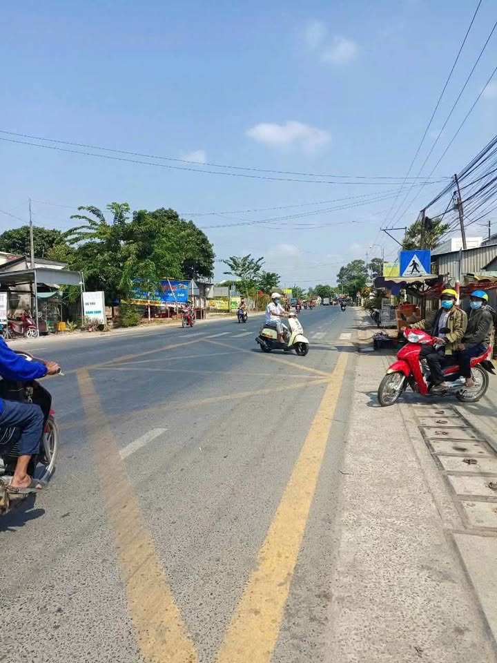 Đất thổ cư và cây lâu năm Hòa Lợi, Trà Vinh 4500m² giá 2.2 tỷ - Đầu tư sinh lời ngay!