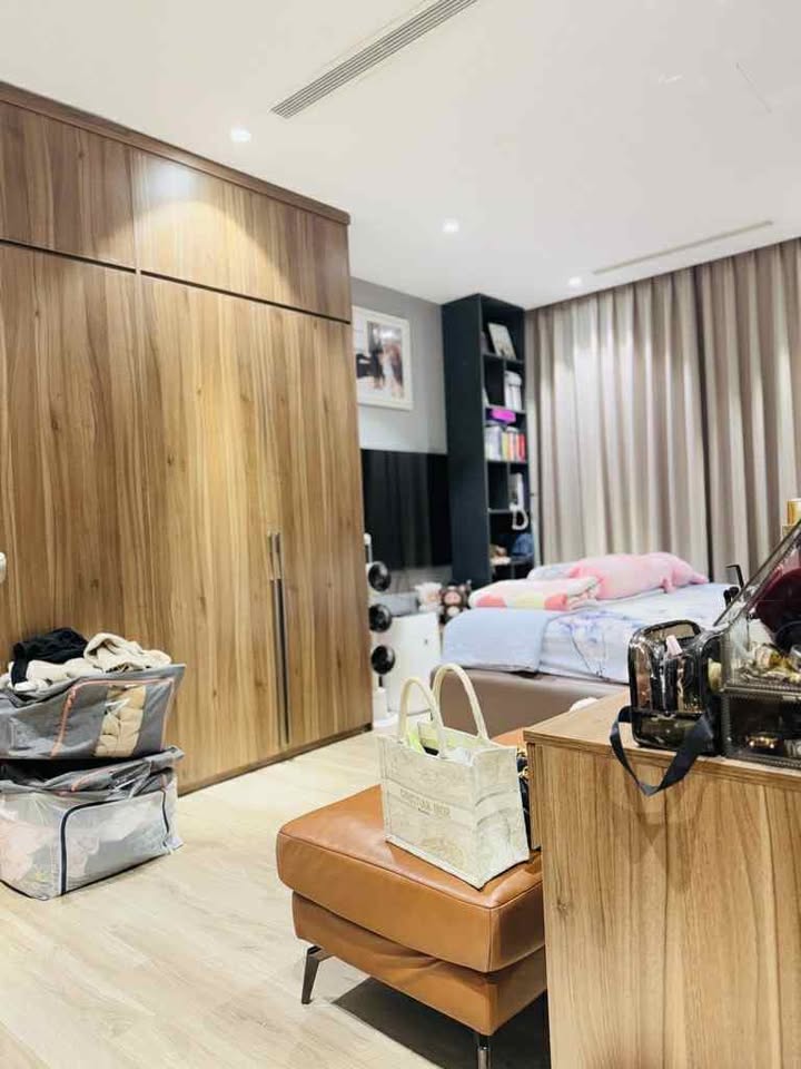 Căn hộ chung cư Ngô Thì Nhậm 148m² giá 7 tỷ - Nội thất sang trọng như khách sạn 5 sao!