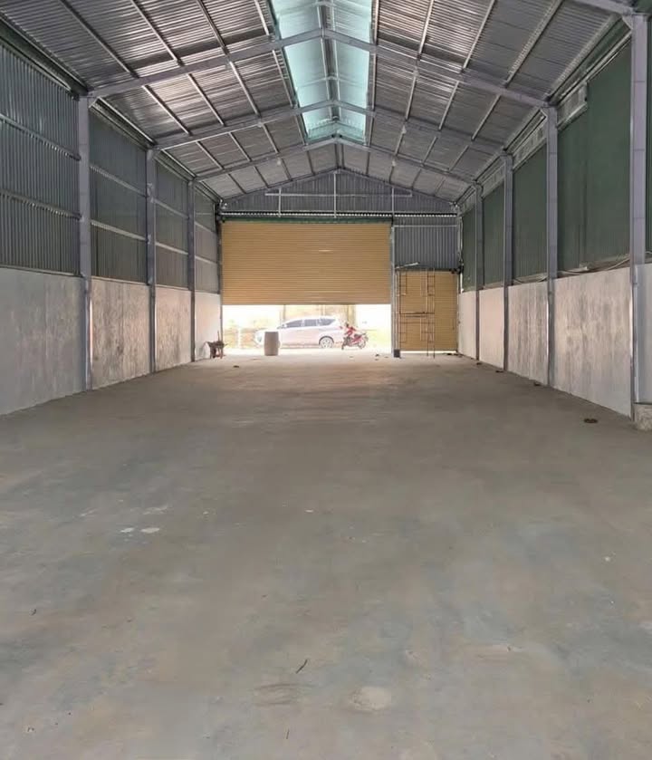 Xưởng cho thuê tại Bình Chuẩn, Thuận An 500m² - Mặt tiền đường lớn, giá 32 triệu/tháng!
