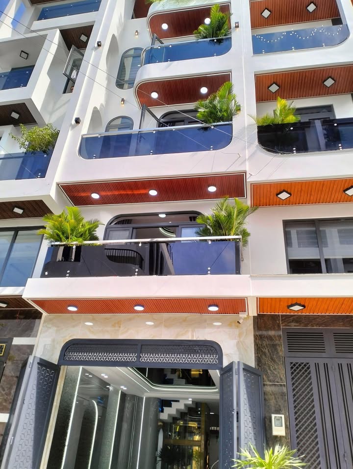 Nhà Phố 5 Tầng Có Thang Máy Tại Đường Dương Thị Mười, Quận 12 - Nội Thất Cao Cấp, Giá Chỉ 9.9 Tỷ!