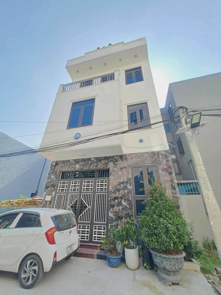 Nhà 3 tầng Tô Hiến Thành, Mỹ Xá, 90m² giá 4 tỷ - Ô tô tránh nhau