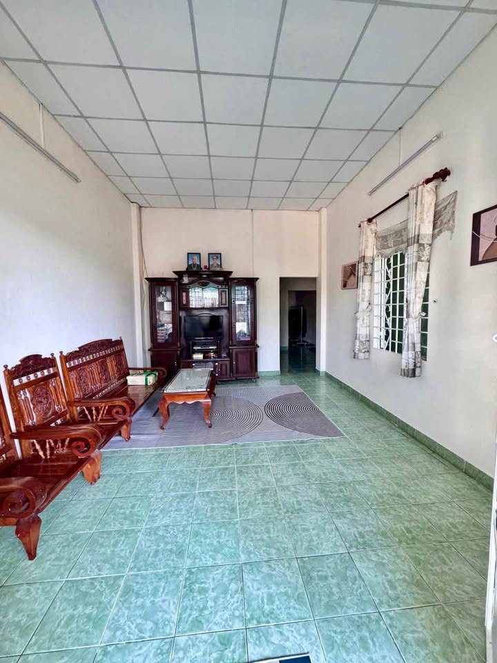 Nhà phố Bảo Lộc 92m² giá chỉ 1.9 tỷ - Vị trí đắc địa trung tâm!