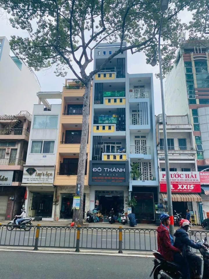 FrontHouse 7 Tầng Quận 10 65m² giá 27 tỷ - Dòng tiền ổn định 600 triệu/năm!