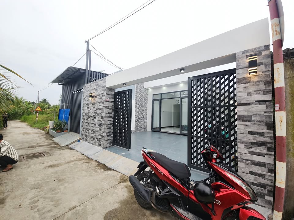 Nhà bán Phường Trung An, Mỹ Tho 120m² giá 1.15 tỷ - Sổ hồng chính chủ!