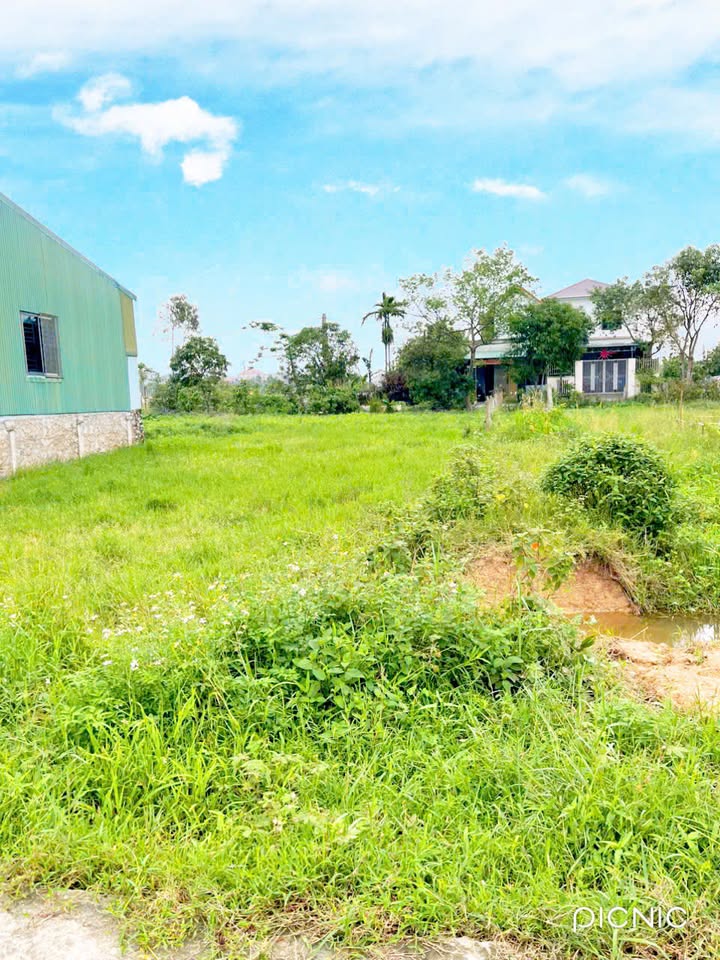 Đất nền QH Bình Tiến, Hà Tĩnh 171.5m² giá 2 tỷ - Vị trí đắc địa gần UBND!